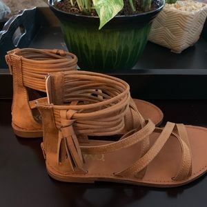 Women’s sandals